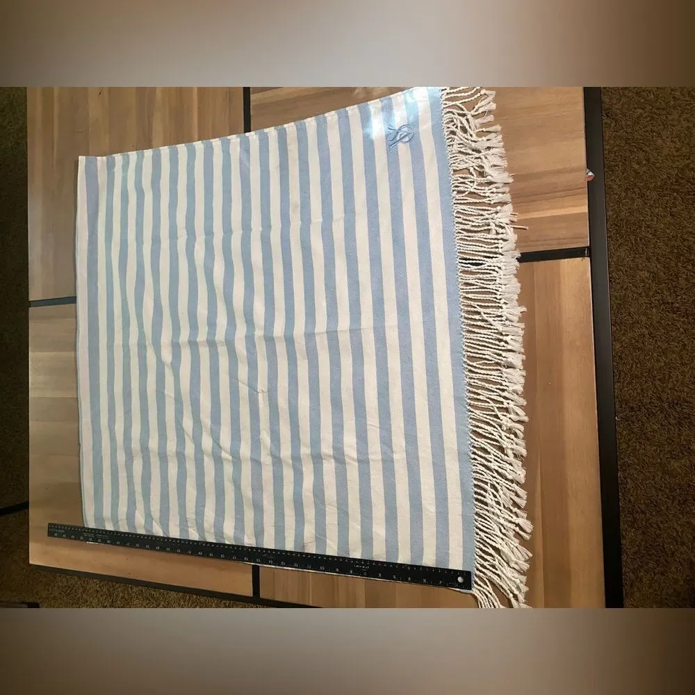 ‎Victoria secret scarf